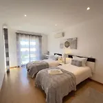 דירה Modern With In-&outside Pool, Sauna&gym, Heating, Rooftop Terrace With Amazing Sea&mountains View