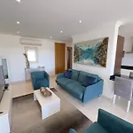 דירה Modern With In-&outside Pool, Sauna&gym, Heating, Rooftop Terrace With Amazing Sea&mountains View *