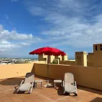 Modern With In-&outside Pool, Sauna&gym, Heating, Rooftop Terrace With Amazing Sea&mountains View 公寓