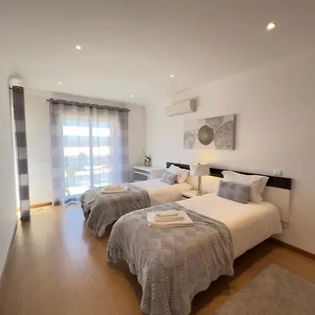 Apartment Modern With In-&outside Pool, Sauna&gym, Heating, Rooftop Terrace With Amazing Sea&mountains View