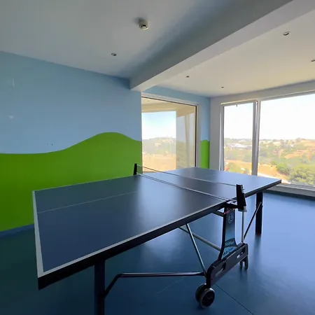 Modern With In-&outside Pool, Sauna&gym, Heating, Rooftop Terrace With Amazing Sea&mountains View *
