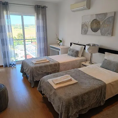 Modern With In-&outside Pool, Sauna&gym, Heating, Rooftop Terrace With Amazing Sea&mountains View Apartmán
