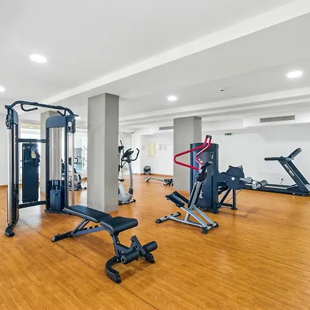 Apartmán Modern With In-&outside Pool, Sauna&gym, Heating, Rooftop Terrace With Amazing Sea&mountains View Lagos