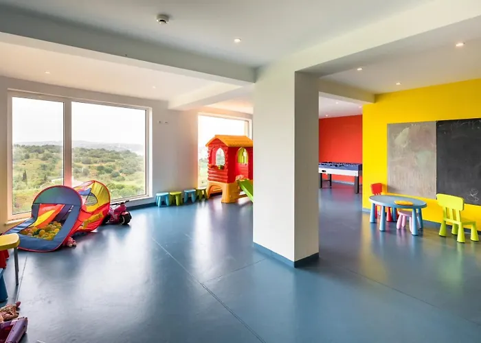 Modern With In-&outside Pool, Sauna&gym, Heating, Rooftop Terrace With Amazing Sea&mountains View Apartmán Lagos