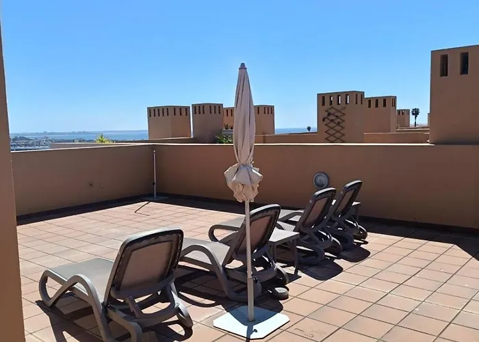 Διαμέρισμα Modern With In-&outside Pool, Sauna&gym, Heating, Rooftop Terrace With Amazing Sea&mountains View Λάγος