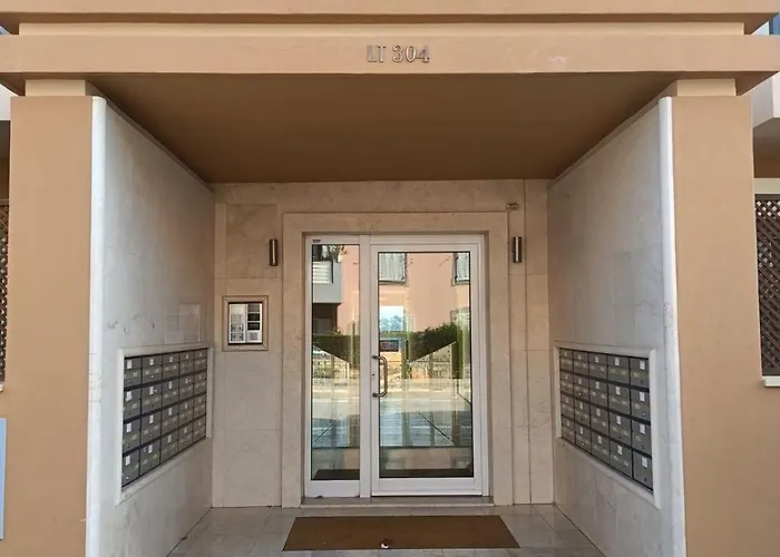 Modern With In-&outside Pool, Sauna&gym, Heating, Rooftop Terrace With Amazing Sea&mountains View Διαμέρισμα