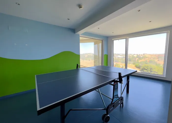 Modern With In-&outside Pool, Sauna&gym, Heating, Rooftop Terrace With Amazing Sea&mountains View *